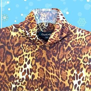 bebe Semi-Sheer Feline Soft Modal Longsleeved Top Size Small